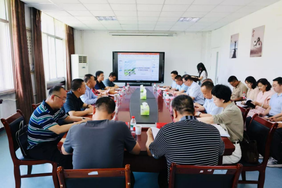 张治荣一行到六盘山区域药用资源保护与开发利用教育部重点实验室开展深入贯彻中央八项规定精神学习教育调研